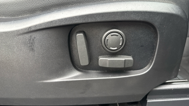 Land Rover Defender 90 Diesel 3.0 D250 Hard Top SE Auto